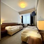 Dębowiec Hotel