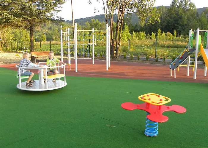 ホテル Szyndzielnia 3*